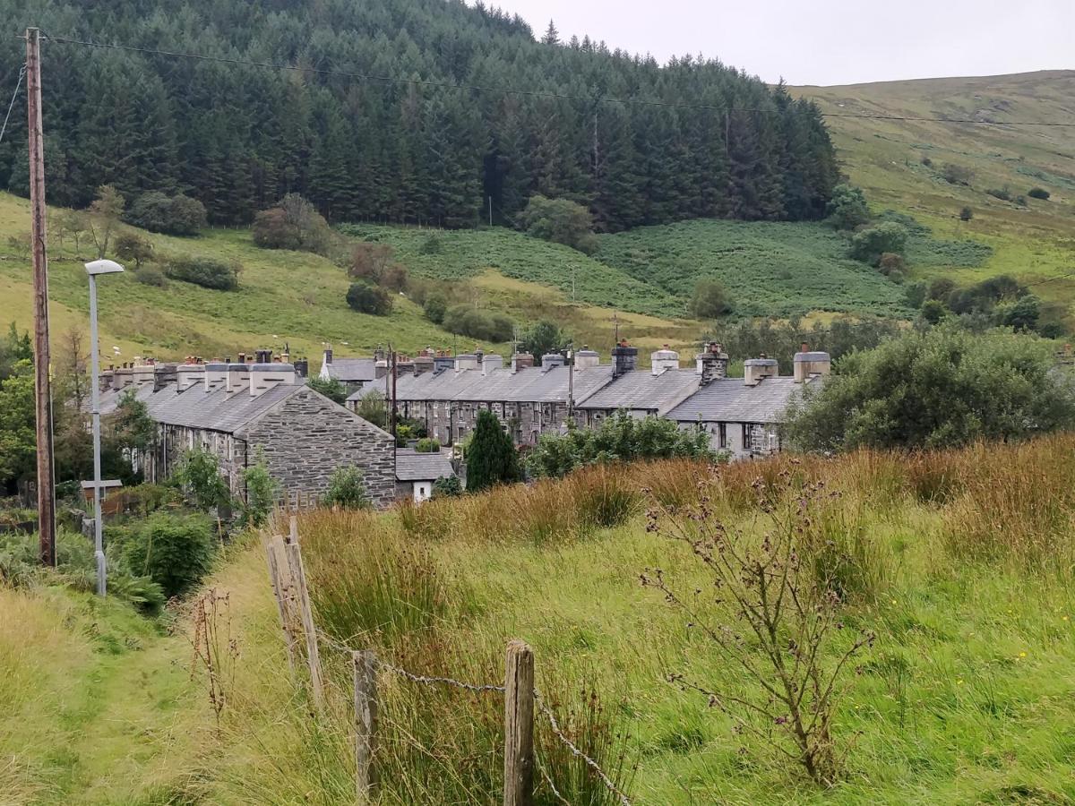 Pen Y Cwm Villa Penmachno ภายนอก รูปภาพ
